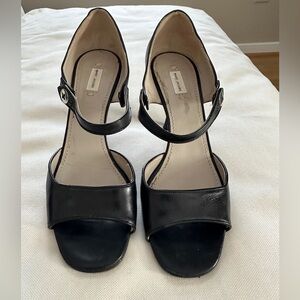 Marc Jacobs Women’s Black Leather Heels